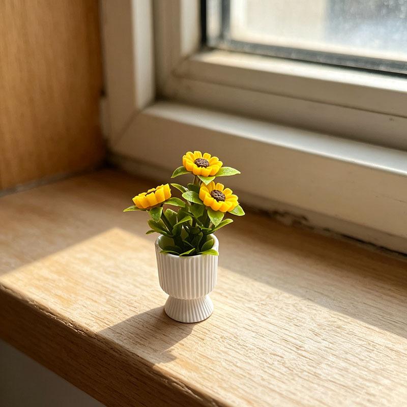 Plant Pot - { # } Miniatuur Zonnebloem Potplant